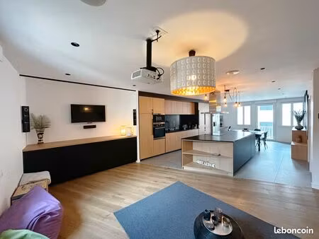 appartement duplex de caractère – 104 m² au sol – 87 5 m² habitables – 3 chambres – garage