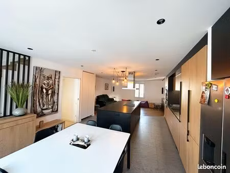 rare à montmerle : duplex 104 m² avec garage privatif