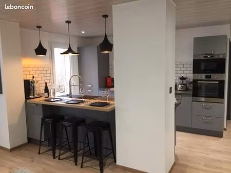 t3 meublé 77 m² rdj + jardin 250 m² + garage – montréal-la-cluse (les narix)