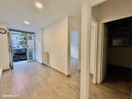 local commercial 38 m² nice