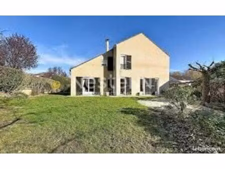 recherche une maison