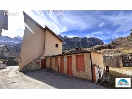 maison 6 pièces 60 m²