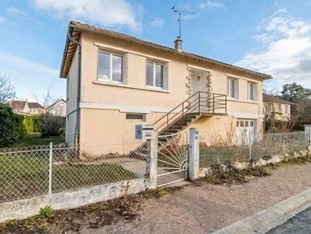 maison 3 chambres – quartier résidentiel – centre & écoles à pied