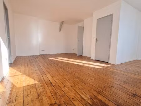 appartement 3 pièces 74 m²