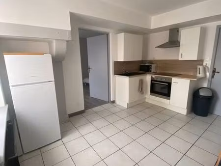 t1 38m2 proche toutes commodités