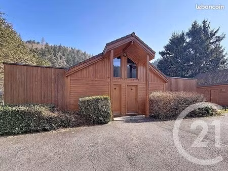chalet 6 pièces 61 m²