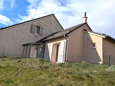 maisonnette individuelle mitoyenne de 35 m² avec jardin et véranda