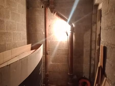 grande cave à louer