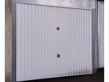 box fermé à vendre mougins le haut 31900