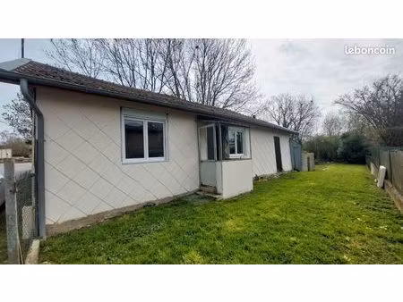 ? maison avec dépendance sur terrain de 470 m²