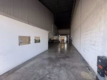 local d'activités à louer