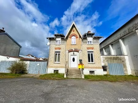 maison 6 pièces 123 m²