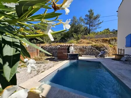 villa 4 pièces 141 m²