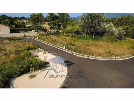 terrain constructible viabilisé à vendre