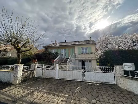 vente maison à thouars (79100) : à vendre / 138m² thouars