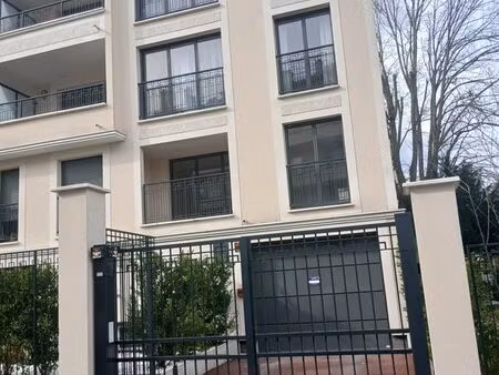 parking saint cloud sous-terrain 92210