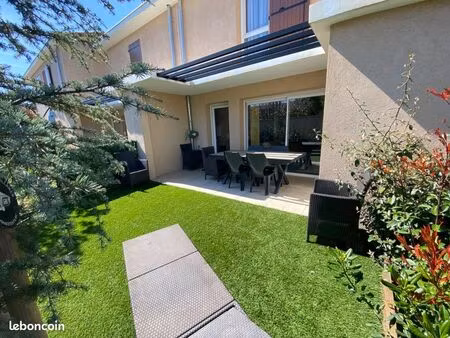 appartement t3 avec terrasses et jardin