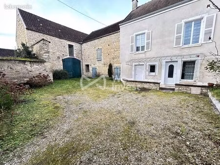 maison 3 pièces 80 m²