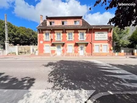 immeuble 340 m² toucy