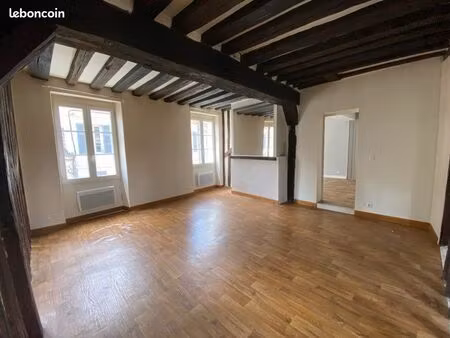 beau  f4  sens  centre-ville