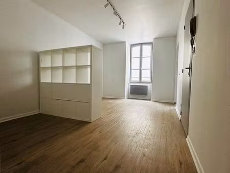 ? studio 30 m² restauré