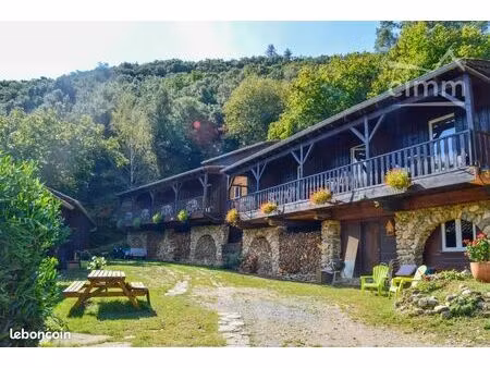 hôtel particulier 15 pièces 724 m²