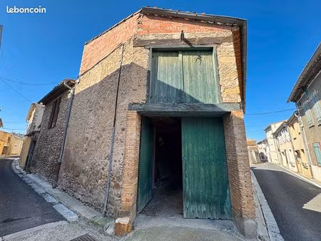 parking/box 66 m² pieusse