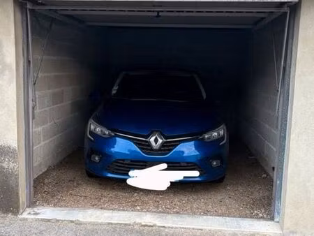 garage libre à vendre