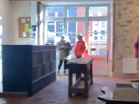 local commercial à ségur le château