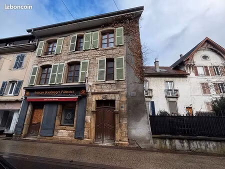 immeuble 8 pièces 289 m²