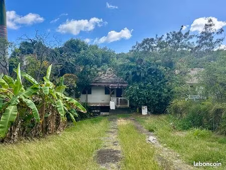 maison 8 pièces 137 m²