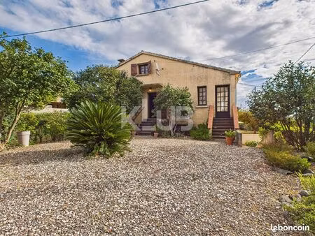 maison 11 pièces 215 m²