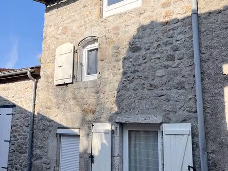 maison 8 pièces 96 m²