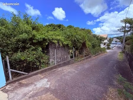 teerain de 511m2 à la rivière saint louis