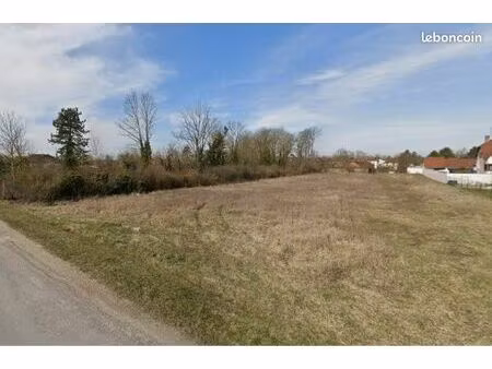 terrain constructible viabilisé 1000m2