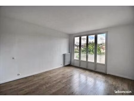 bel appartement t3 traversant à fresnes (94)