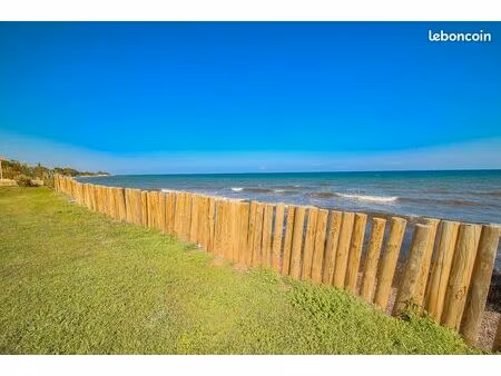 studio 1 pièce 27 m²