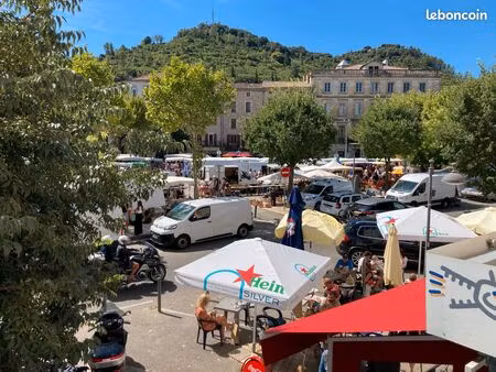 centre les vans-place ollier - immeuble entier - commerce + habitation + garage