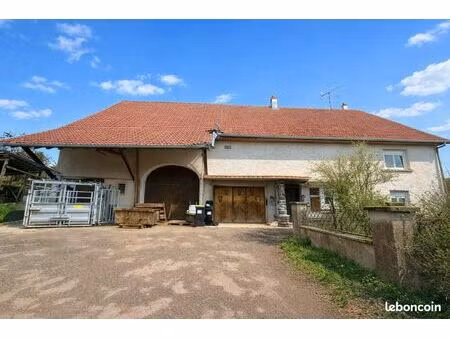 ferme 6 pièces 200 m²