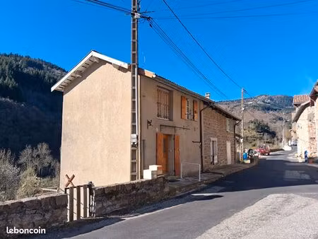 maison de village 4 pièces 80 m²