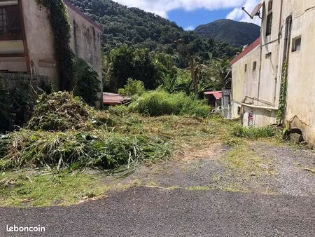 terrain à gourbeyre