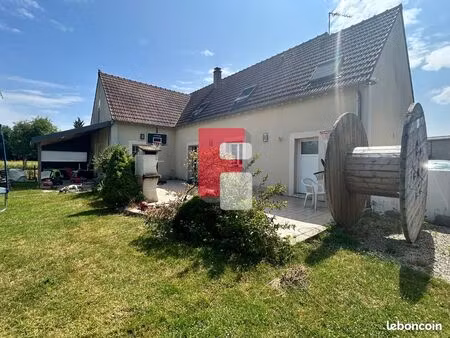 maison 8 pièces 160 m²