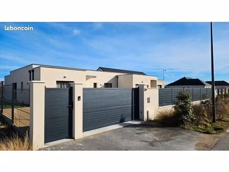 maison 135 m2 - 3 chambres - terrain 700 m2