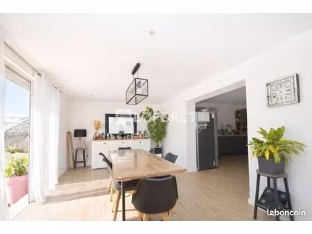 propriété 8 pièces 302 m²
