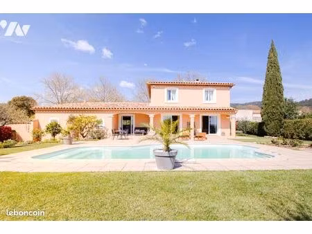 maison 5 pièces 128 m²