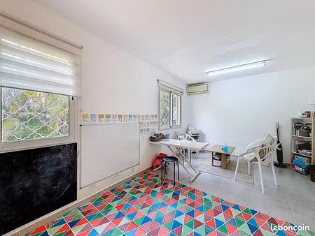 immeuble 40 m² baie-mahault