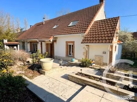 maison 4 pièces 166 m²