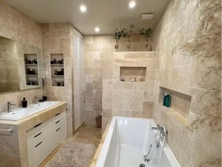 maison 5 pièces 145 m2