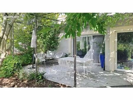 maison familiale 147 m² flanc de colline côté ardèche – sud valence – 3 ch. + bureau + piè