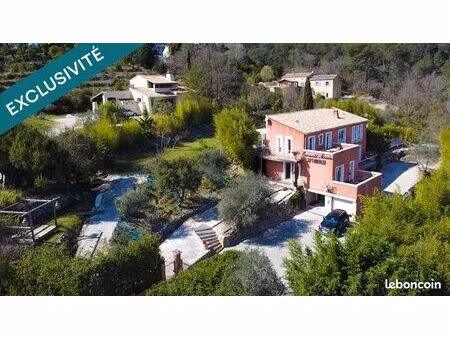 villa 6 pièces 165 m²